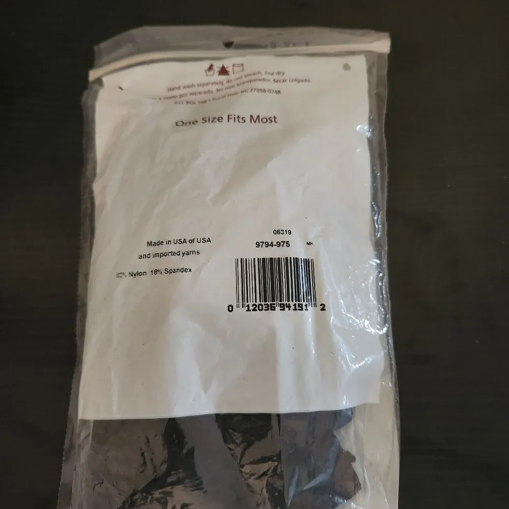 Hanes Silk Reflections Silky Sheer Kneehighs - 6 Pair Pack Jet Black 71